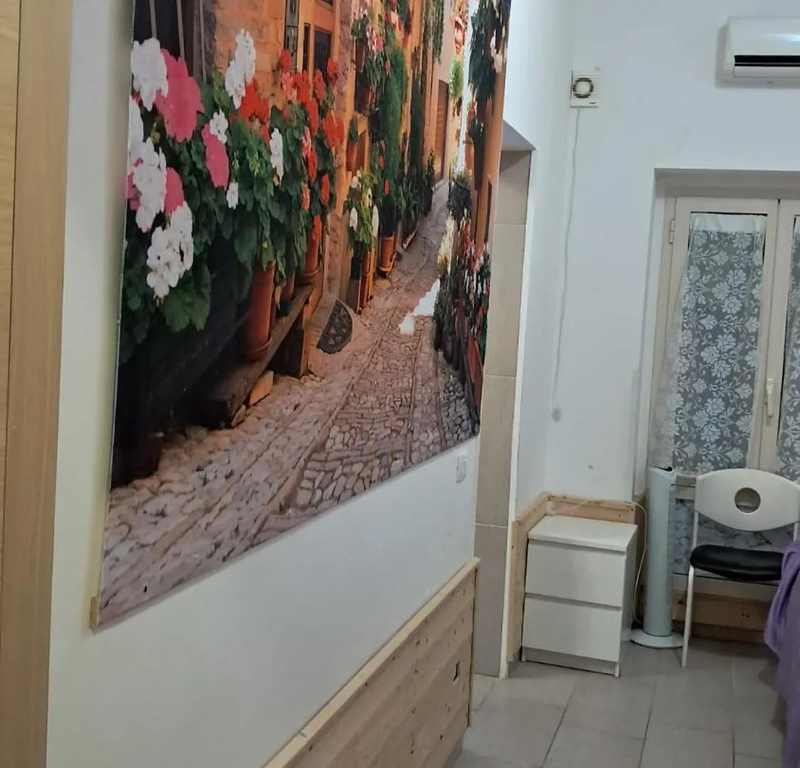Apartament Dimoramadonnella Bari 0*,